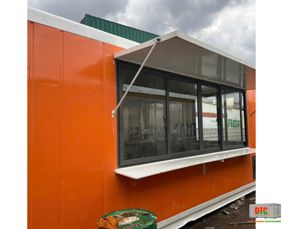 Container cafe 20 feet
